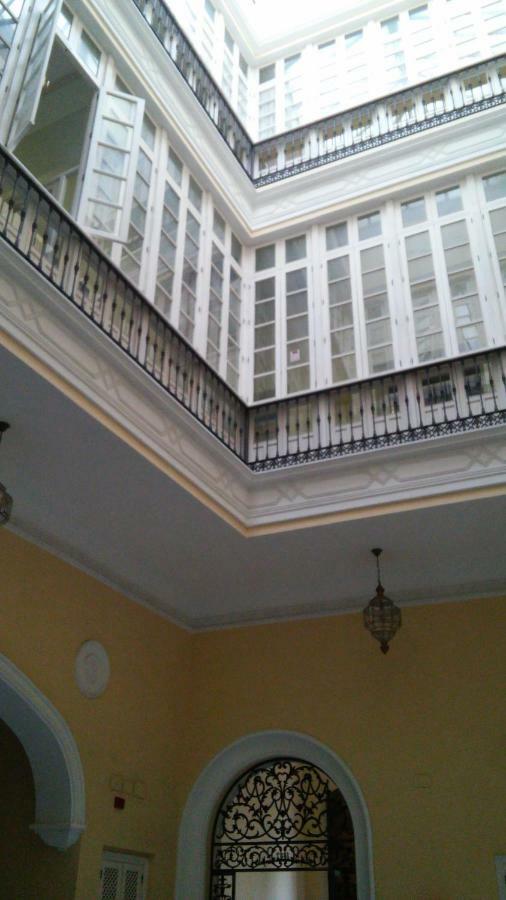 Luxurious 2 Bedroom Flat In A Historic Building セビリア エクステリア 写真