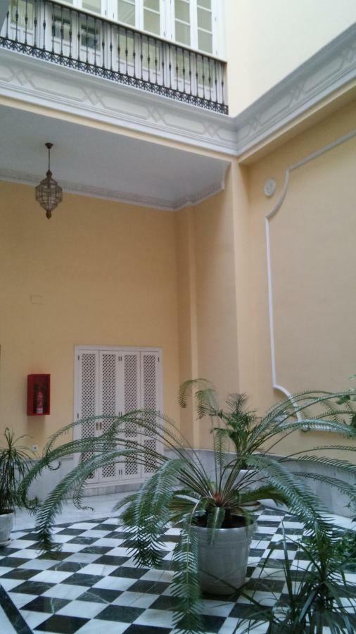 Luxurious 2 Bedroom Flat In A Historic Building セビリア エクステリア 写真