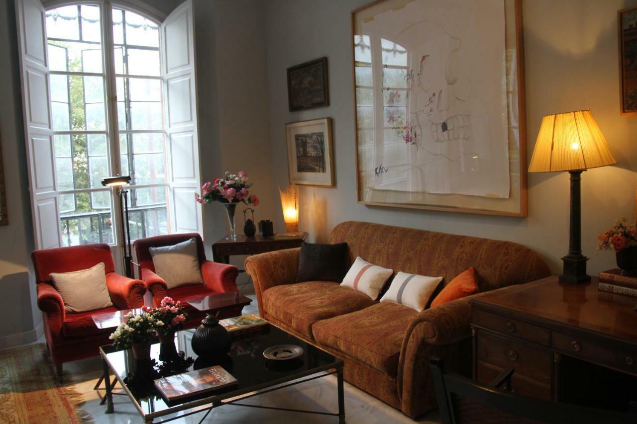 Luxurious 2 Bedroom Flat In A Historic Building セビリア エクステリア 写真