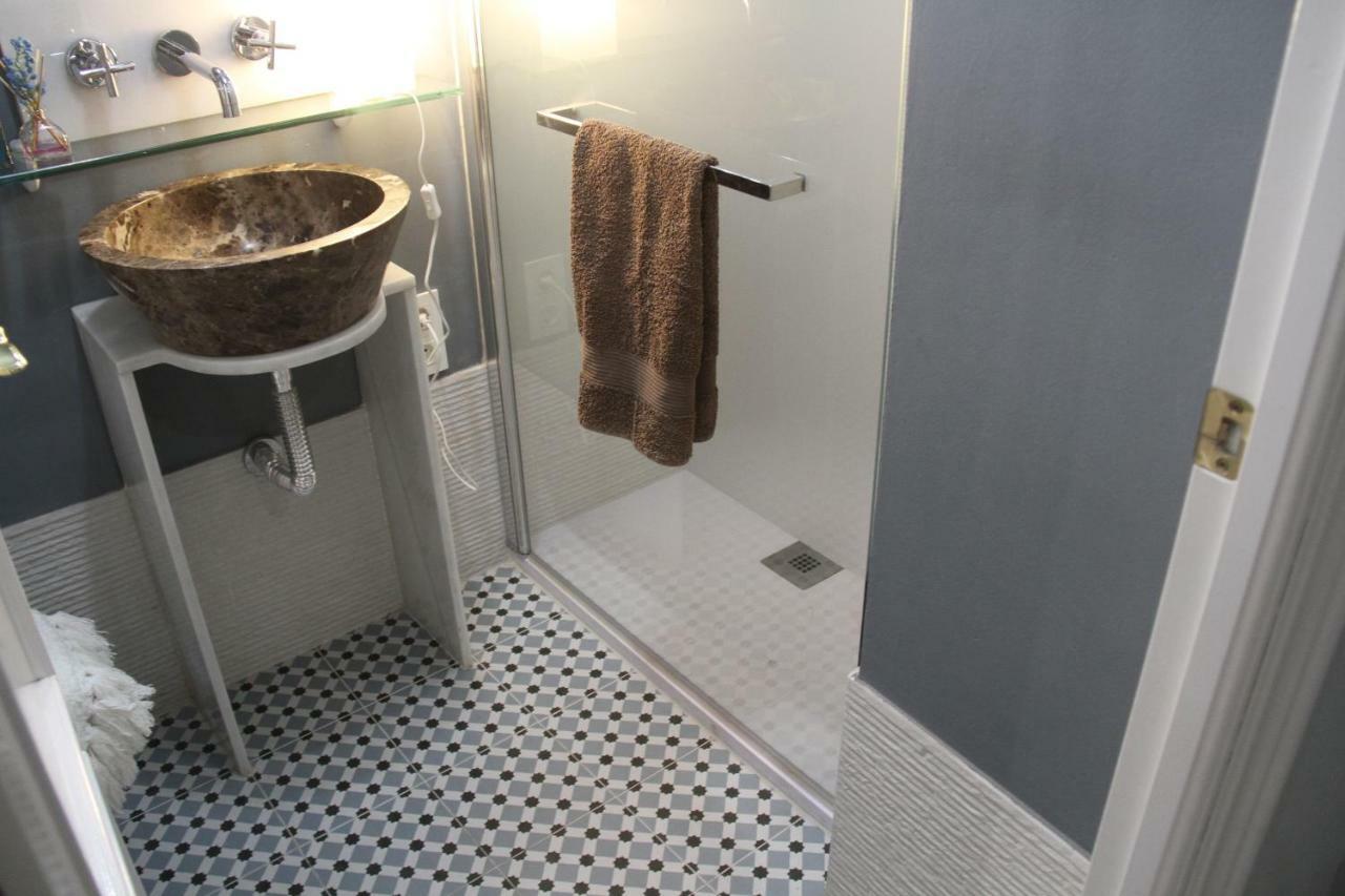 Luxurious 2 Bedroom Flat In A Historic Building セビリア エクステリア 写真